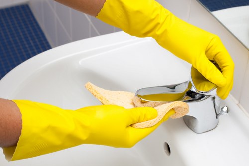 Kitchen deep clean for end of tenancy cleaning